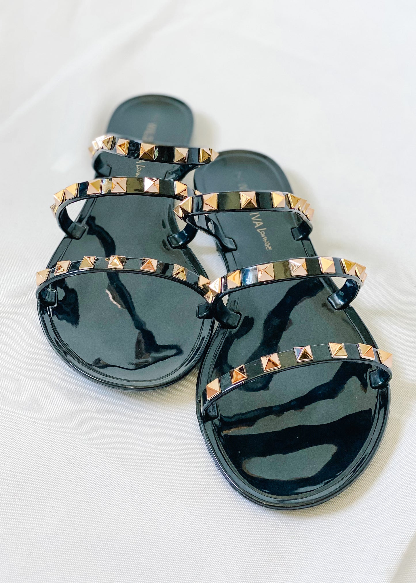 Comeback Studded Jelly Sandals